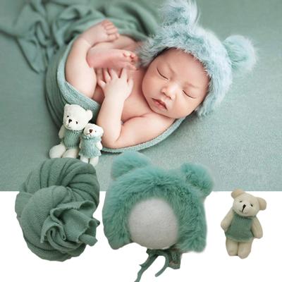 3Pcs Neugeborene Kleidung Warme Fotografie Requisiten Baumwolle Bär Puppe Decke Hut Foto Schießen Zubehör für Baby
