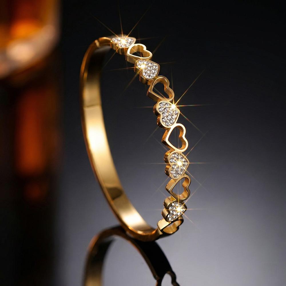 High-end Titanium Steel Jewelry Love Titanium Steel Bracelet for Women 18CM