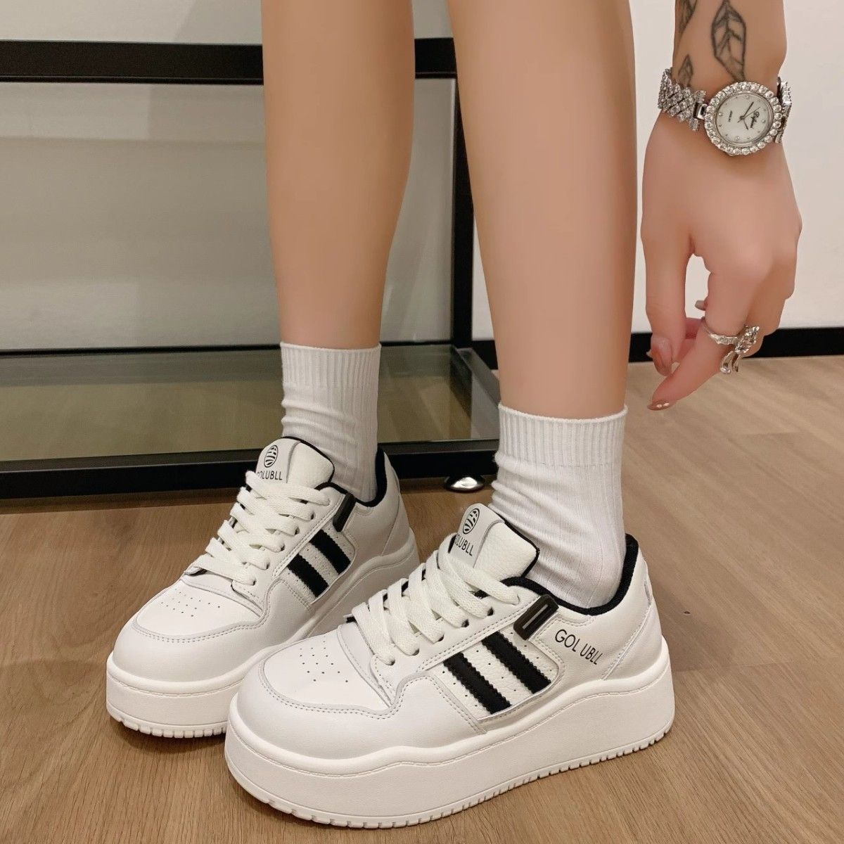 

Туфли-хлебушки дофамин осень новый тренд для пары 2025 повседневные универсальные дышащие студенческие кеды студенческие 40 белый