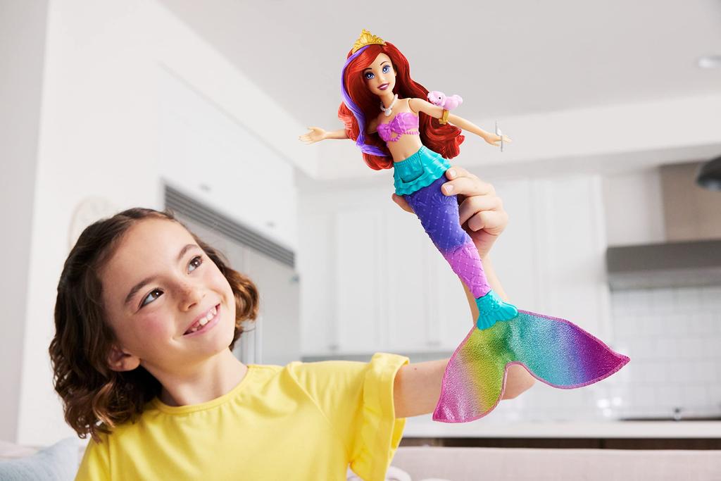 MATTEL Princess Ariel pohyb a Mořská panna let a HPD43 Disney/Disney Pojďme si hrát! [Panenka / Panenka] [Pohyblivý ocas] [Převlékací panenka] [3 více]