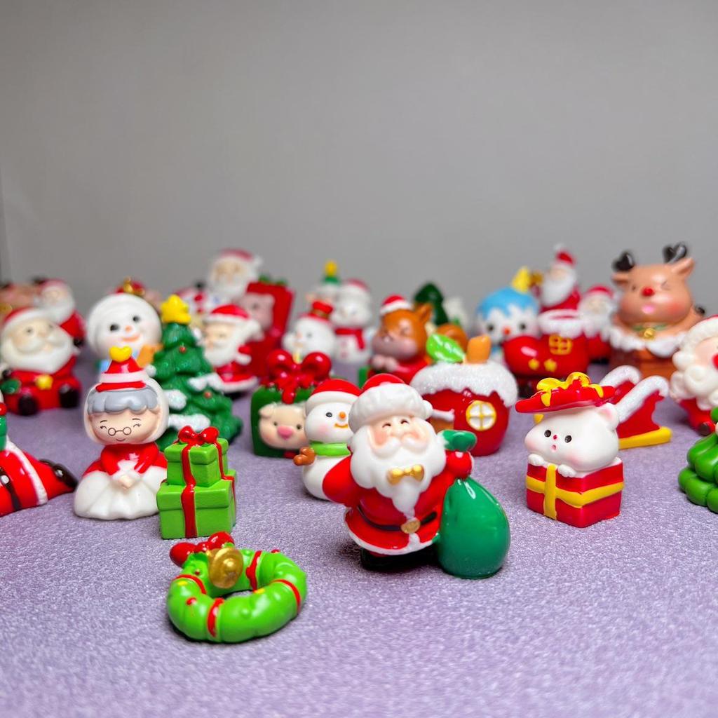 Santa Claus and Snowman Mini Figurine Ornament - Christmas Kid's Decoration