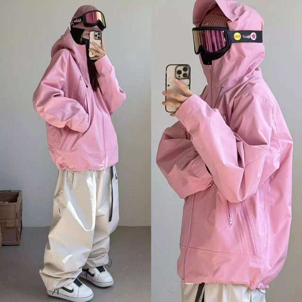 Peach Pink Three-in-One Windproof Waterproof Dopamine Ski Mountaineering Jacket for Women
