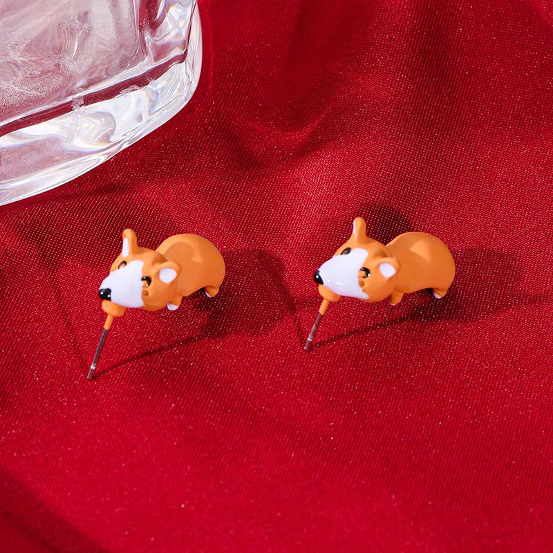 Small animal biting ear dinosaur stud earrings corgi shark ear jewelry spray paint cute mini