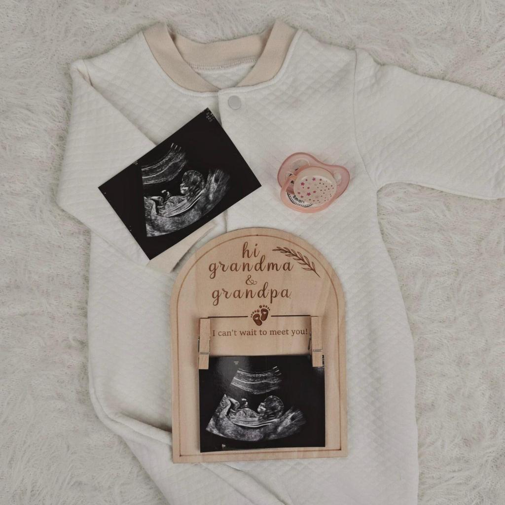 Wooden Milestone Baby Keepsake Cards - Newborn Photo Props
