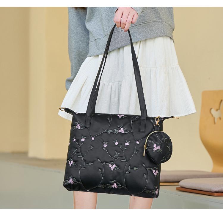 Stylowa Haftowana Kwiatowa Torba Crossbody 2025 - Torebka w Koreańskim Stylu z Pojedynczym Paskiem na Ramię, Mała Okrągła Torebka