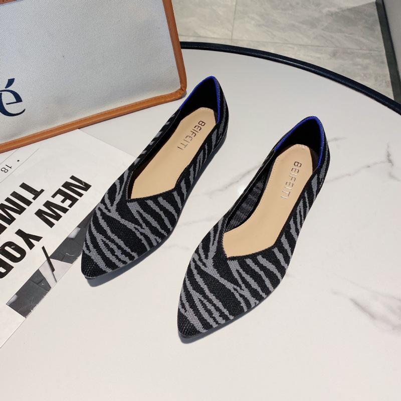 

New striped woven super soft pointed shallow mouth knitted flat-soled beanie shoes 34 чорний