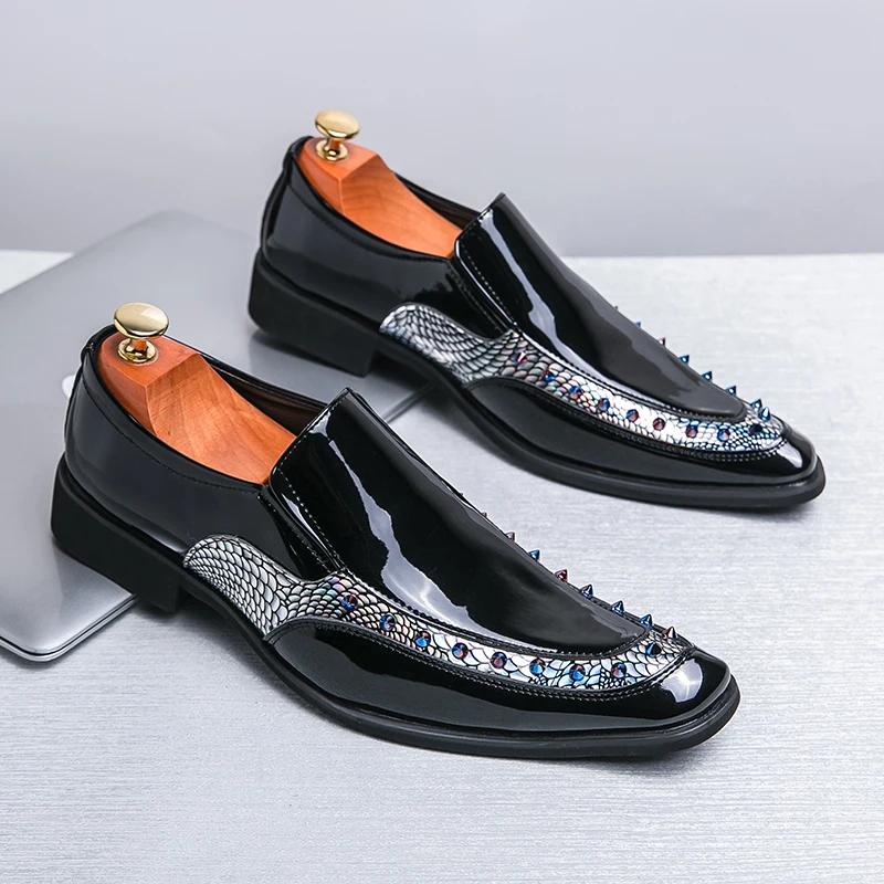 FashionHot Luxury Pink Mens Patent Leather Shoes Designer High Quality Pointed Chelsea Formal Shoes Man Dress Wedding Party Shoes Men