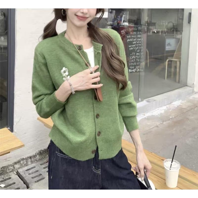 

Autumn and winter fashion flower embroidery crew neck knitted cardigan loose soft waxy age-reducing girl style jacket sweater women one size fits all