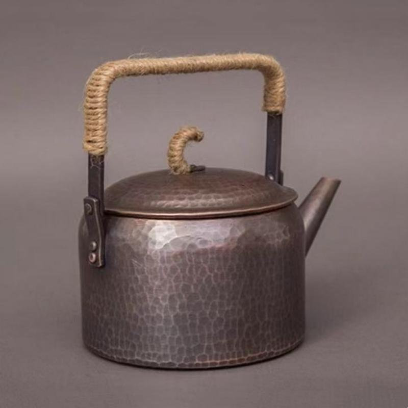 Handcrafted Vintage Thickened Copper Kettle,Hammer Texture Weave With lid Handheld 800 ml Pot,Heat Resistant Filter Tea Pot