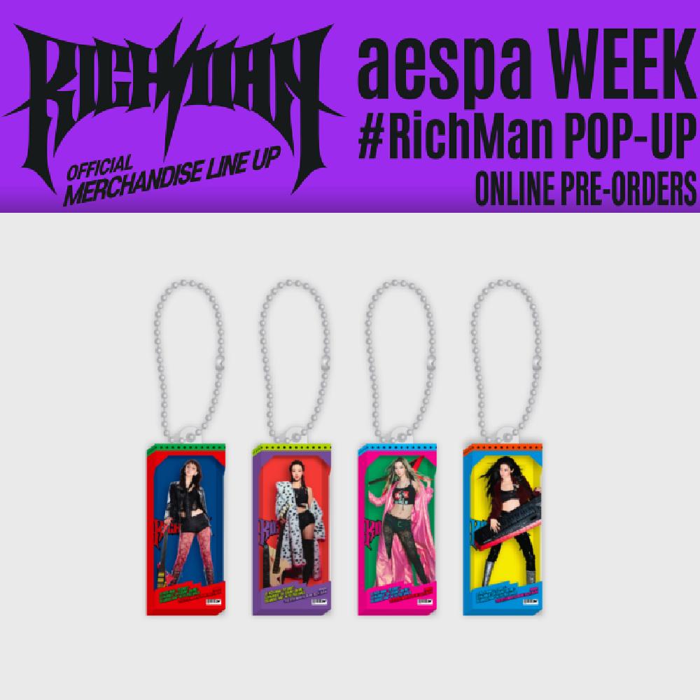 

Предзаказ aespa WEEK Богатый человек Случайный миниатюрный брелок Random 1ea