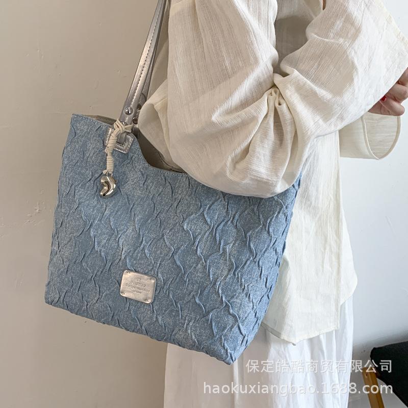 Korean version of underarm large-capacity denim bag women's new 2025 simple and fashionable diamond versatile shoulder tote bag