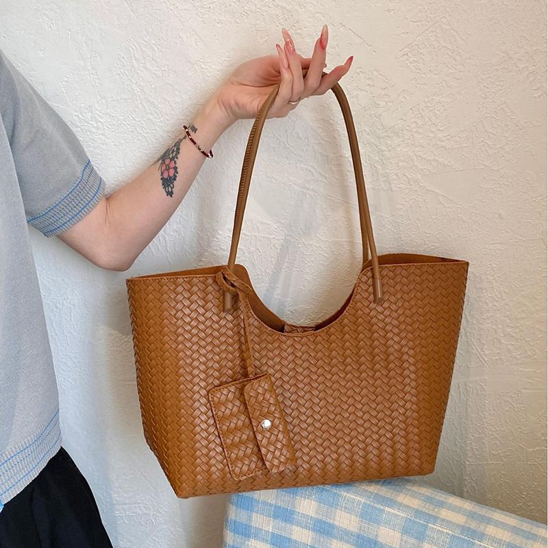 Vintage Woven Leather Tote Bag With Matching Pouch Large Capacity Shoulder Bag For Work Daily Commute Retro Casual Underarm Bag