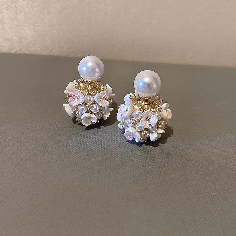 Silver needle French retro flower pearl fringed earrings personality sweet temperament stud earrings women