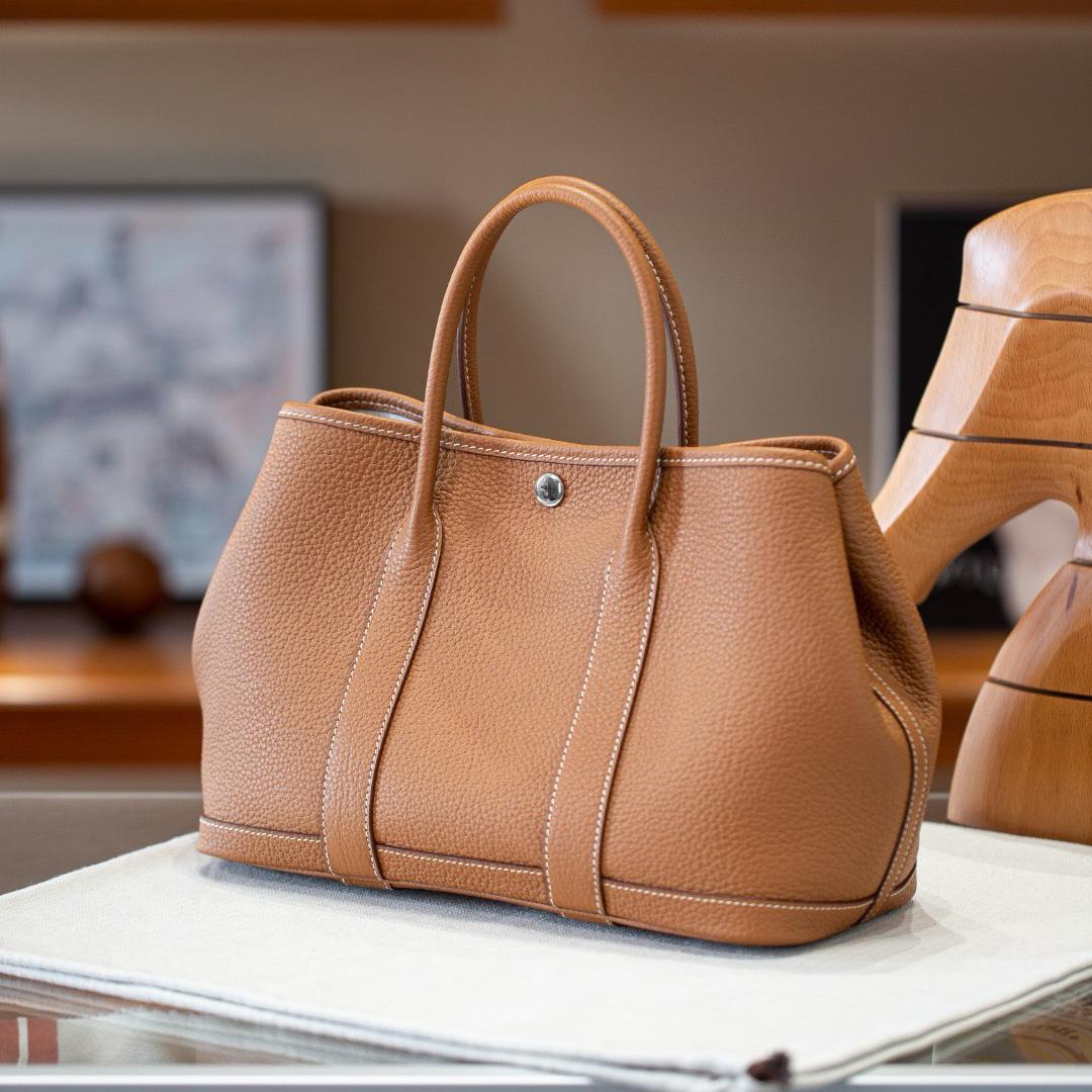 

Верхний слой N+togo Cowhide Garden Bag 30 Кожаная женская сумка-тоут Большая вместительная сумка для поездок на работу 30x13x21cm золотисто-коричневый