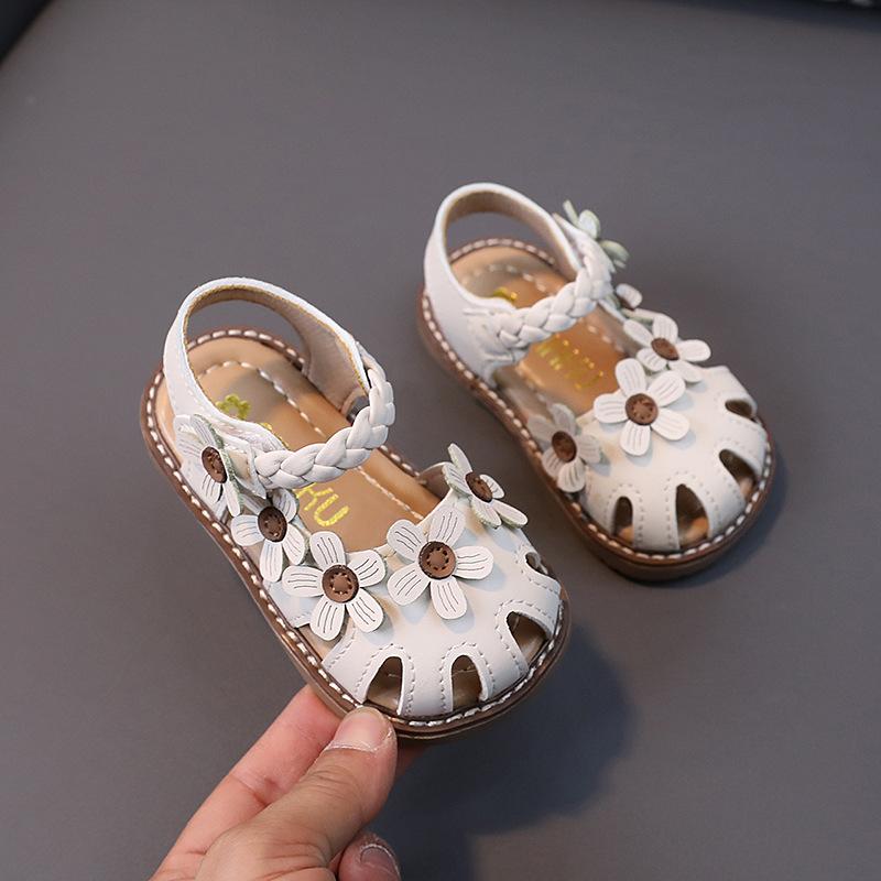 

Fashion Girls Shoes Summer New Child Sandals Soft Soled Girls Sandals Anti Slip Kids Beach Shoes Simple Baby Shoe 26insole15.5cm бежевый