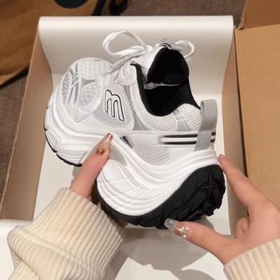 Zhao Ruths gleiche Dad-Schuhe für Damen 2025 neue Plateausohlen-Paare vielseitige höhenvergrößernde lässige Sportschuhe ins