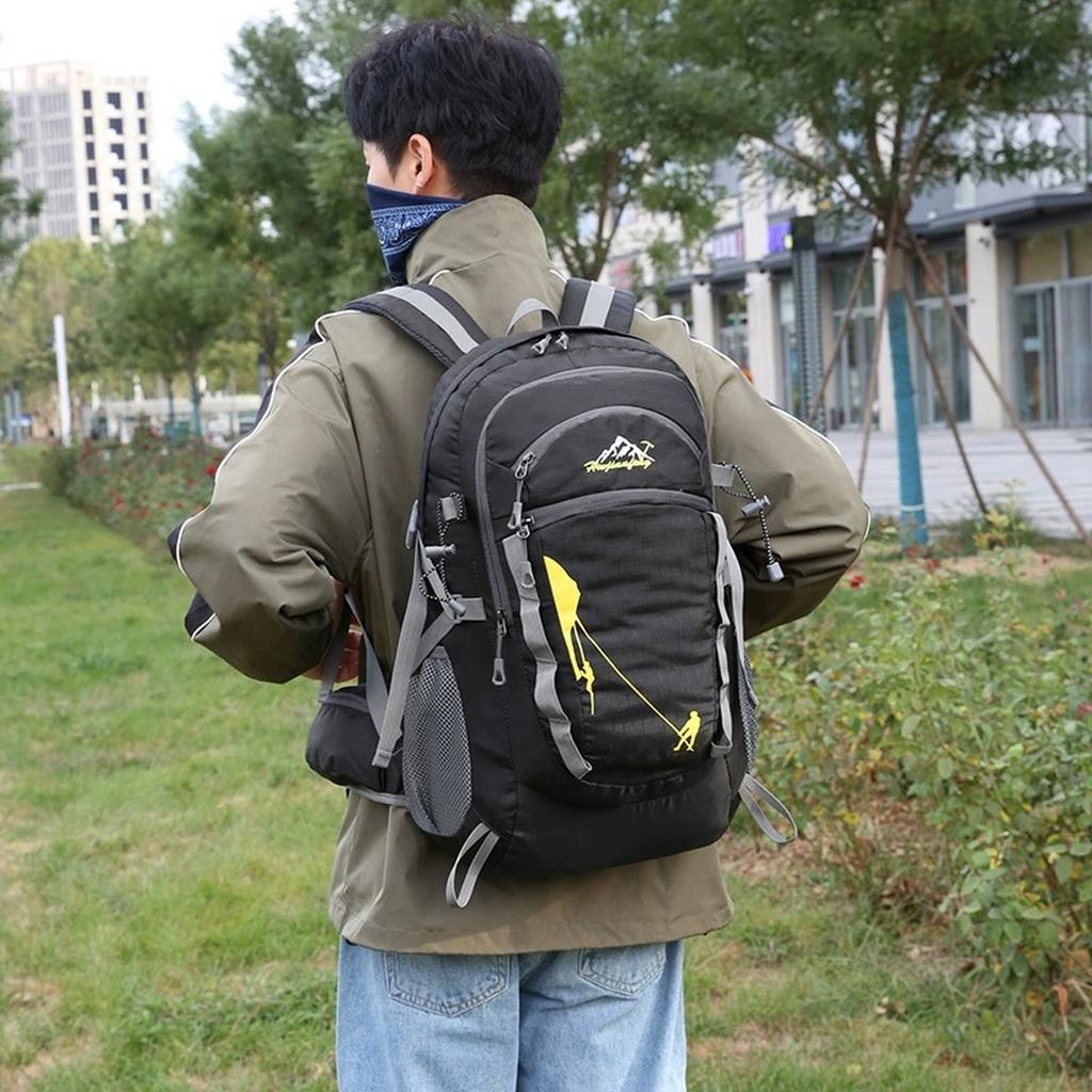 Outdoor Sports Short Distance Trip Backpack Mountaineering Duffel Bag Camping Travel Knapsack Climbing Hiking Hydration Rucksack