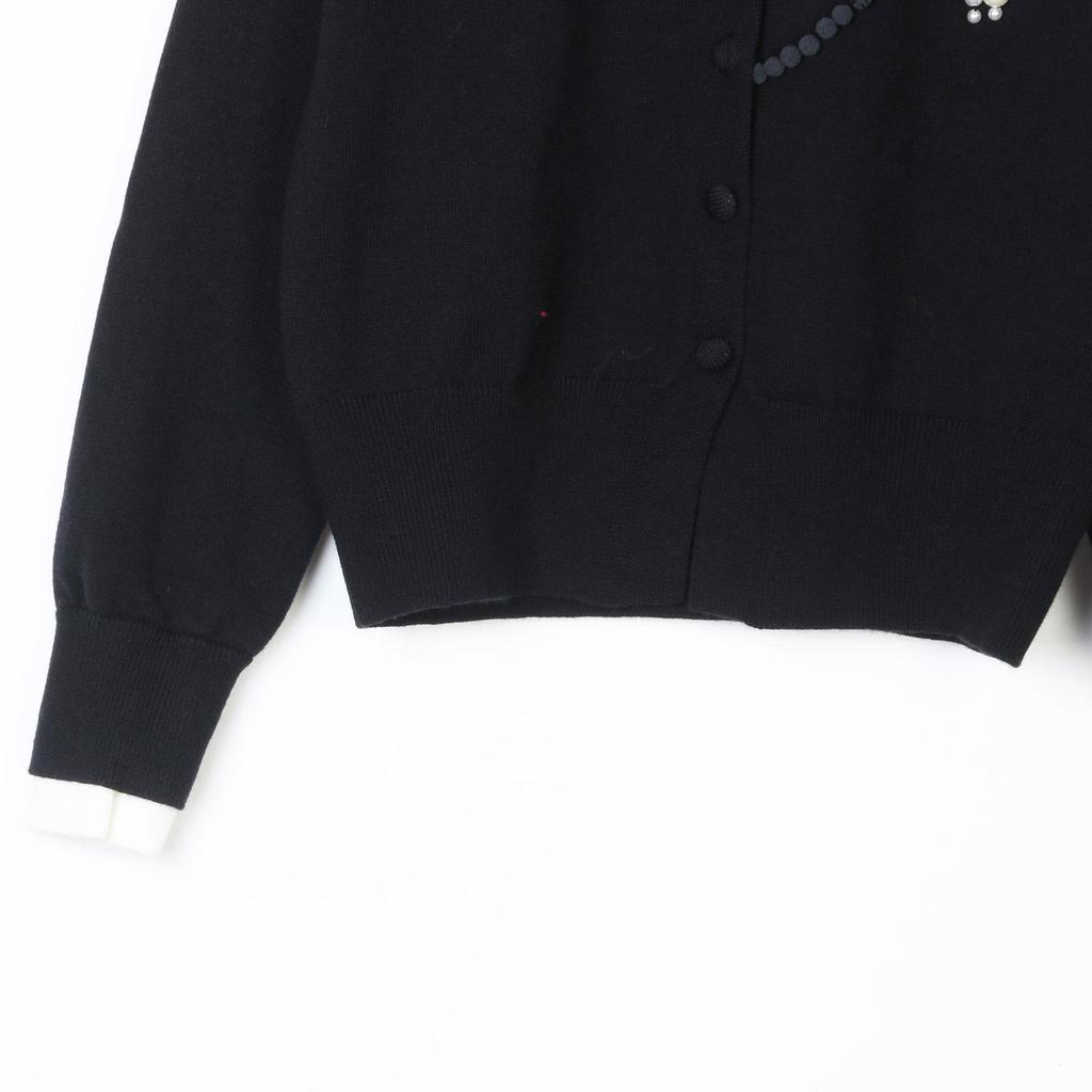 Versatile Slim Fit Knit Cardigan with Pearl Necklace - Spring/Autumn, Round Neck.