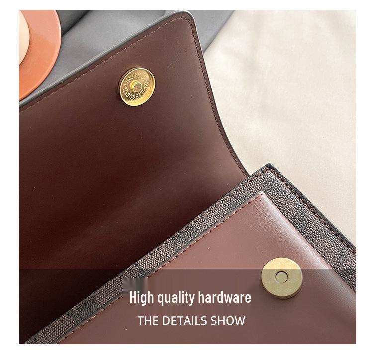 Všestranná květinová crossbody: Trendy dámská taška přes rameno