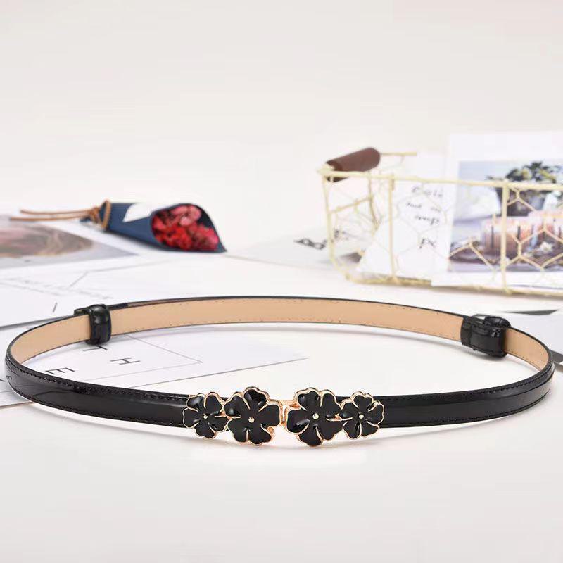 Chic Adjustable Women's Belt: Punch-Free, High-End Design, Versatile Fashion Statement.