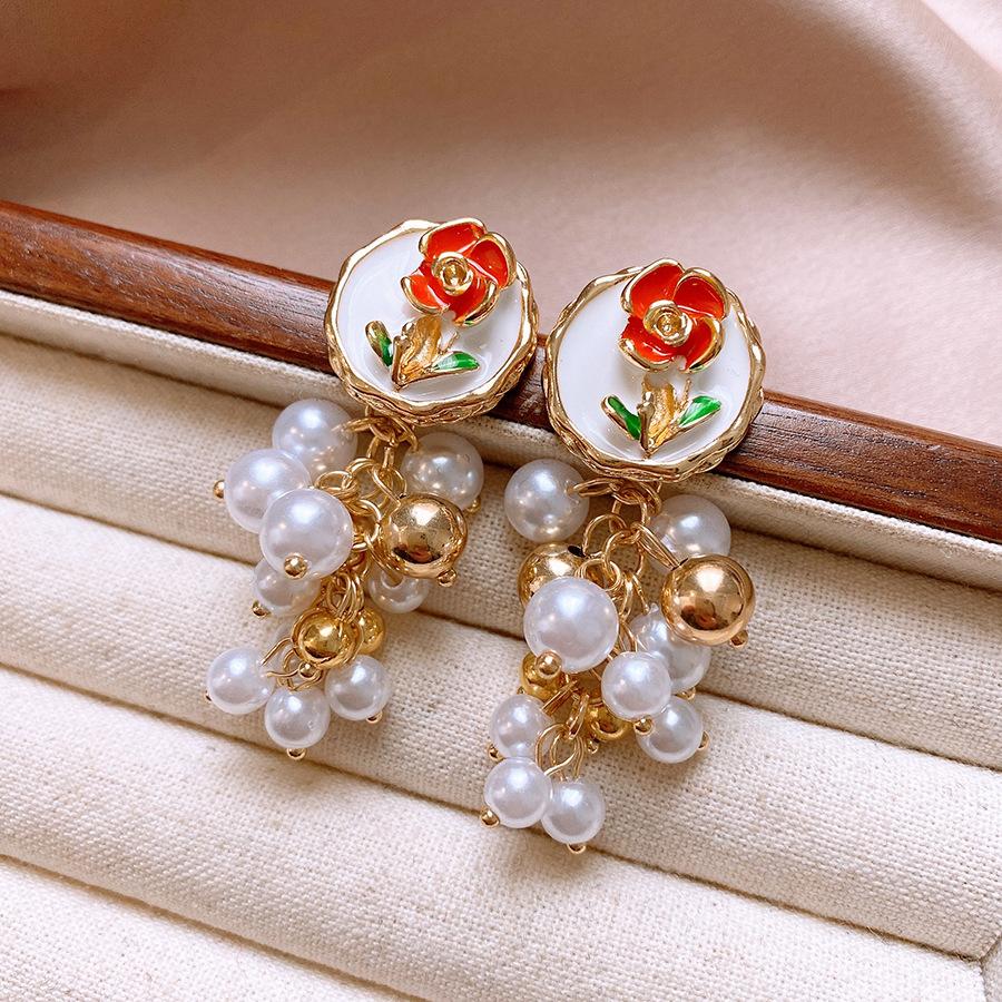 Silver needle French retro flower pearl fringed earrings personality sweet temperament stud earrings women
