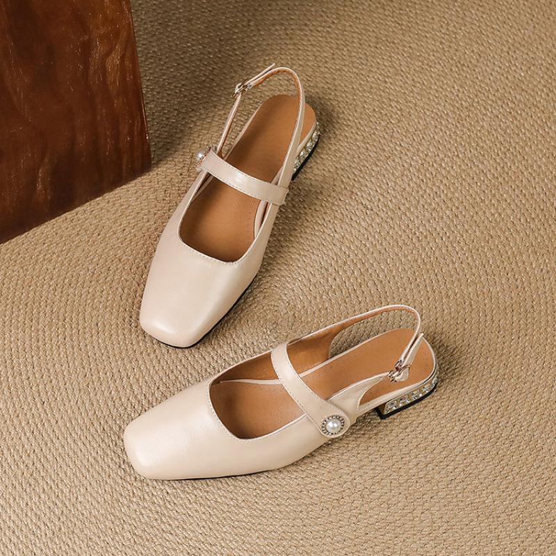 

Summer bag head sandals Korean version of the new round head versatile rubber soft sole rear empty sandals buckle large size flat sandals 43 (customization is not returned or exchanged) розовый