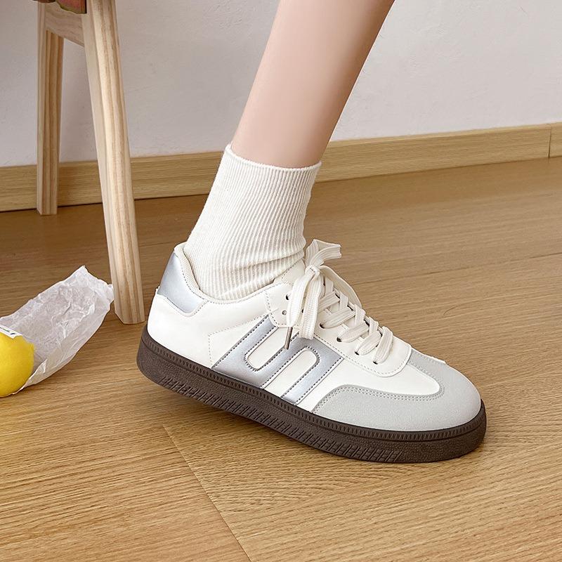 Lightweight thick-soled women's new autumn versatile lace-up board shoes, small height-increasing white shoes