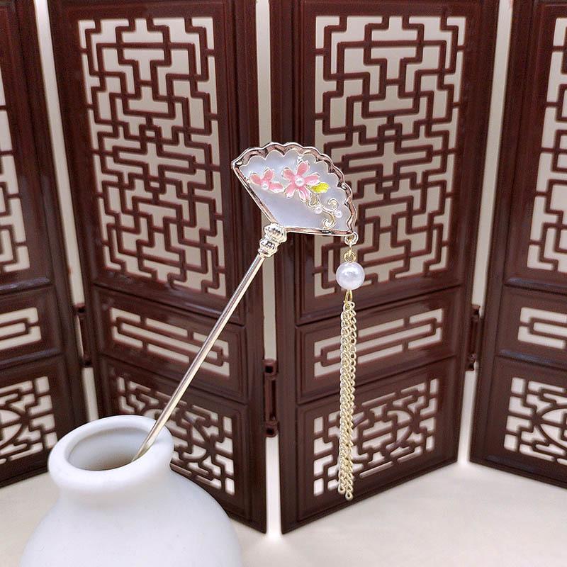 Retro Butterfly Fan Tassel Hairpin for Women: New Style Hanfu Accessory