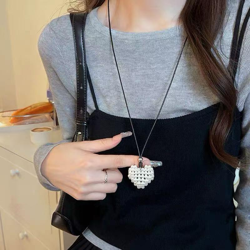 Retro Autumn and Winter Long Necklace Women's High-end Sweater Chain Niche Design Accessories