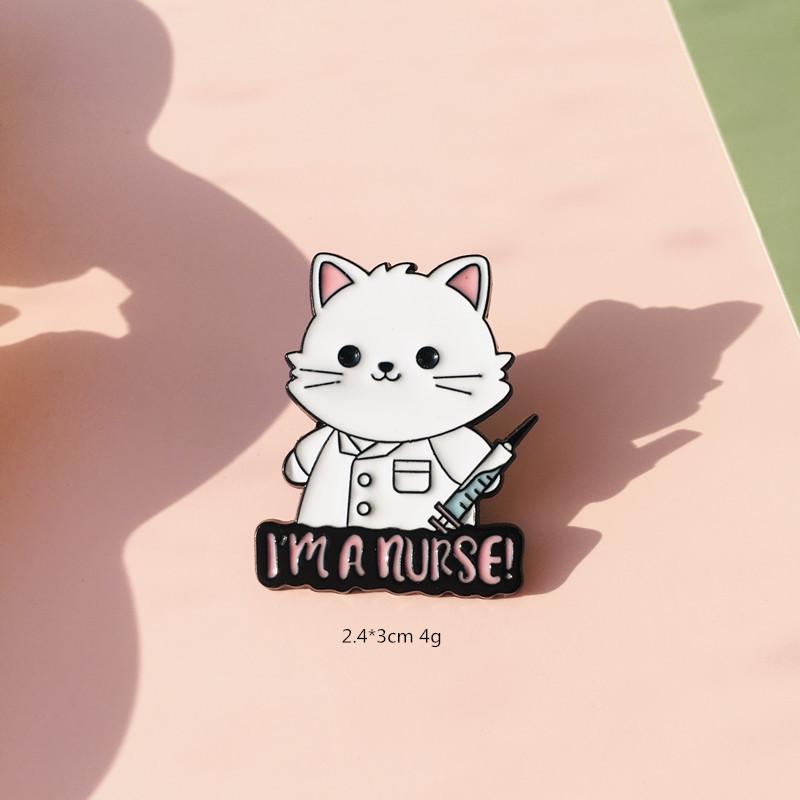 Kawaii Kreslená kočka Kovové brože Milenci pár Černá kočka Bílá kočka Mini odznaky Děti Dospělý Oděvní dekorace Špendlíky