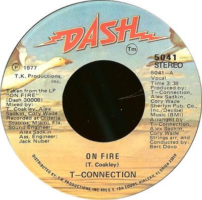 7-inch Plaat T-CONNECTION - On Fire / Go Back Home 5041 Dash 1977 VS Soul/Funk Gebruikt