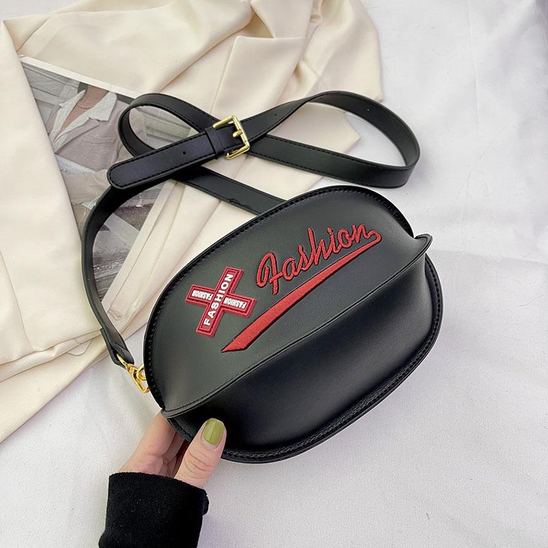 

Summer small fresh shoulder small bag women s 2024 new cartoon personalized basketball bag niche fashion trendy messenger bag чорний