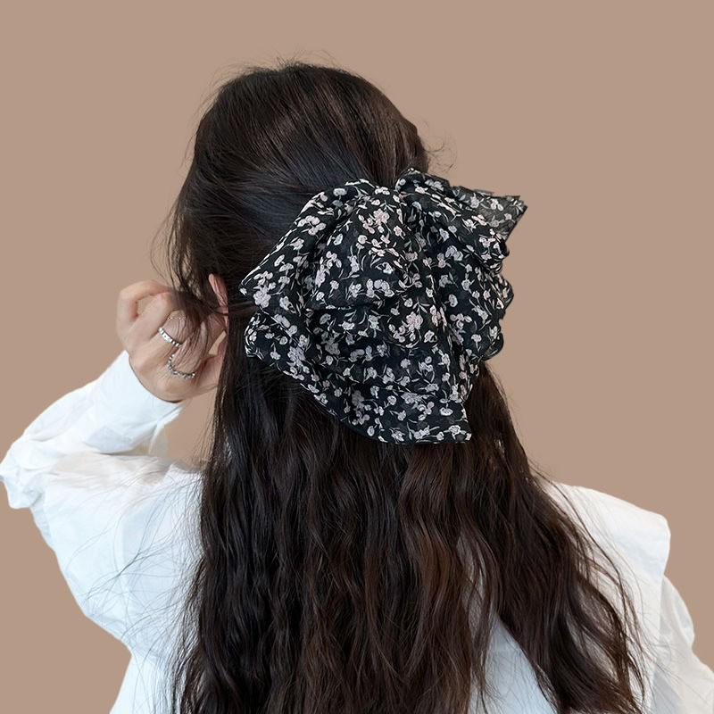 Polka Dot Bow Claw Clip: Elegant Women's Hair Accessory