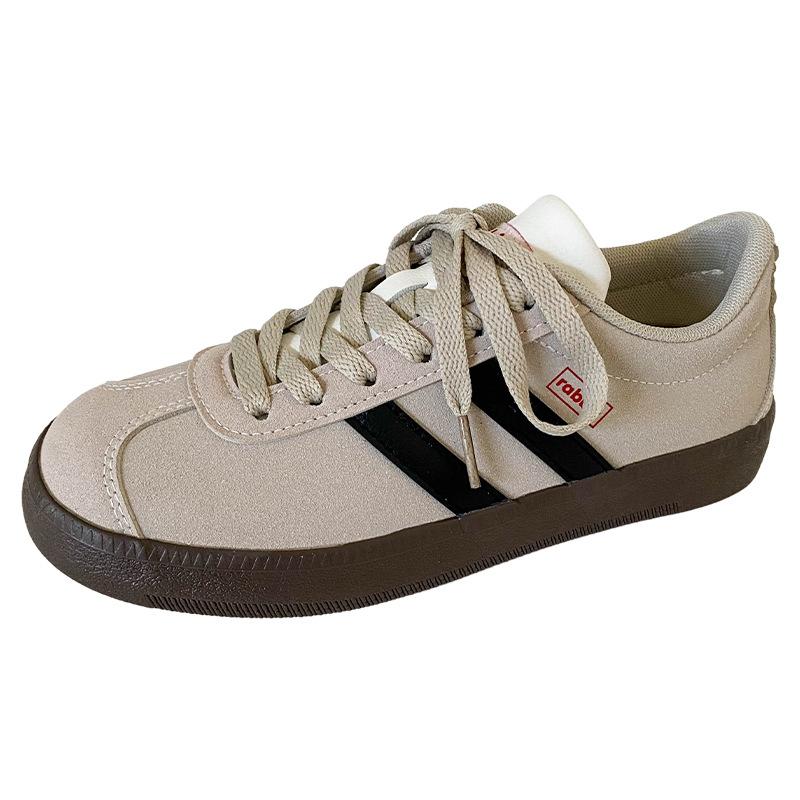 B-9356 bar design/retro German training shoes women's shoes 2024 autumn new flat bottom lightweight board shoes white shoes