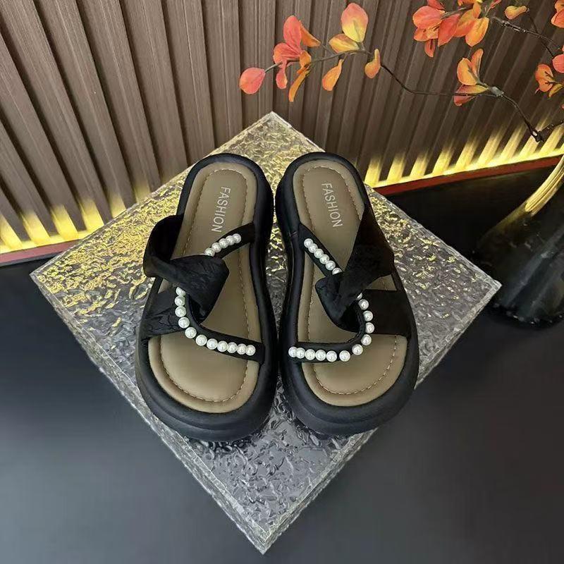 Cool slippers women's summer outer wear new medium and beautiful skirt versatile thick-soled slippers