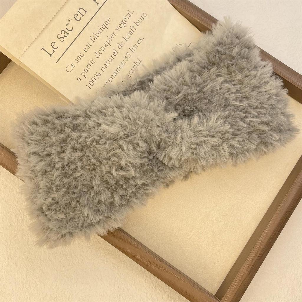 Women's Winter Plush Retro Elastic Headband with Earmuffs - Thick, Warm, Cold-Proof Fashion Accessory