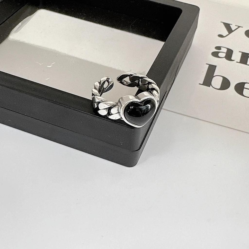 Retro Heart Chain Open Ring: Distressed Black Geometric Design for Girls & Best Friends