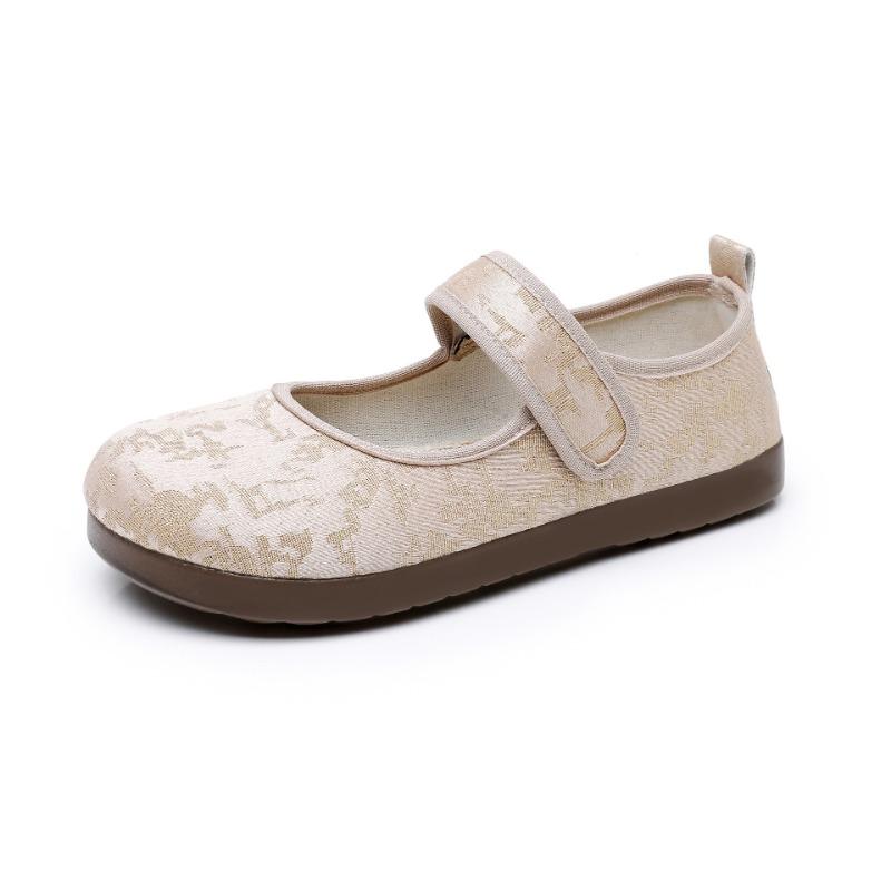 Spring and summer new fashion casual retro embroidered lazy shoes mother shoes breathable non-slip wear-resistant single shoes women
