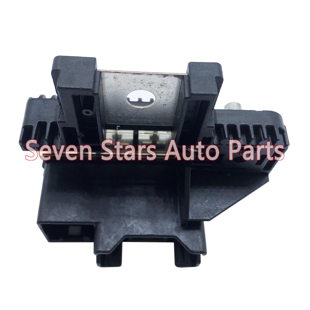 Battery Fuse Box OEM 57630-26600-71 Compatible With Toyota
