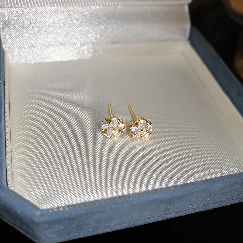 Mori sweet diamond-set love flower earrings temperament small fresh stud earrings personality cute girl heart earrings