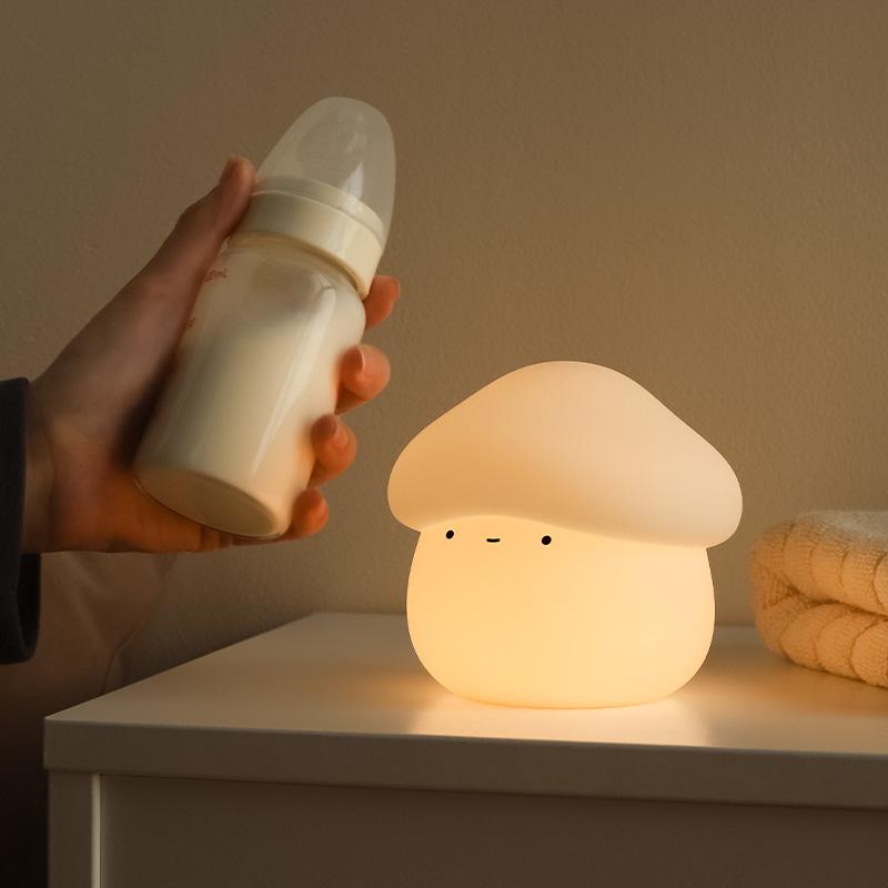 Nachtlampe für Kinder Pilz Silikon Nachtlicht Dimmbar Timer USB Aufladung Licht Raumdeko Kinder Schlafzimmer Nachttischzimmer