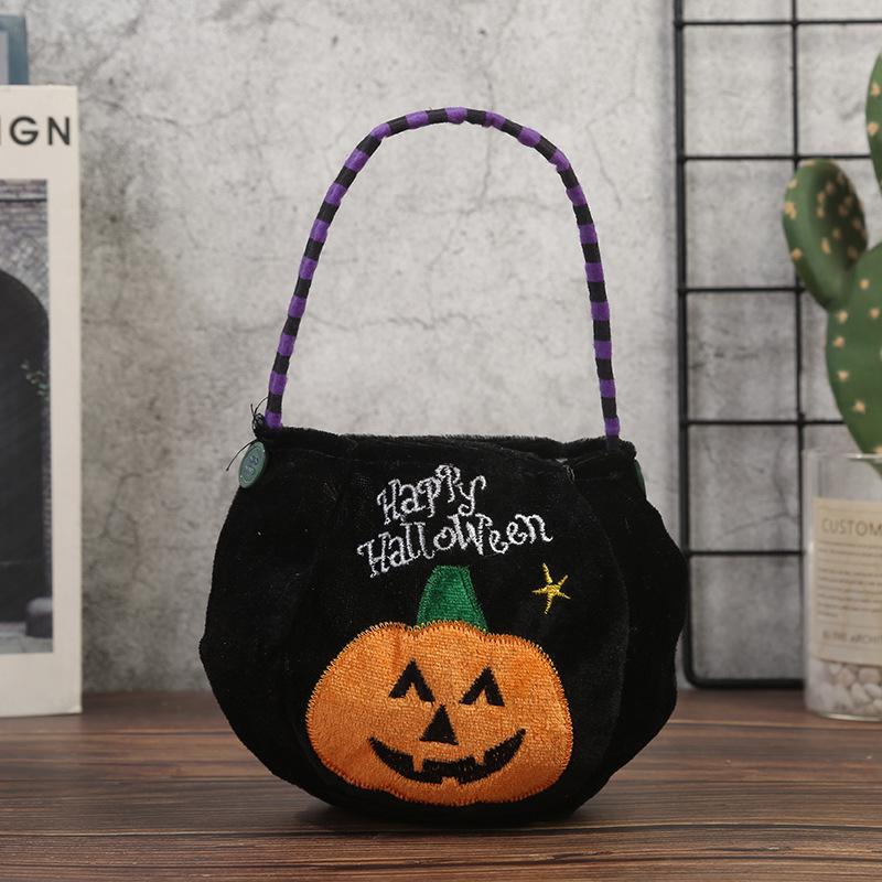 Pumpkin Lantern Trick-or-Treat Candy Bag for Kids - Halloween Handheld Decoration and Small Gift Prop