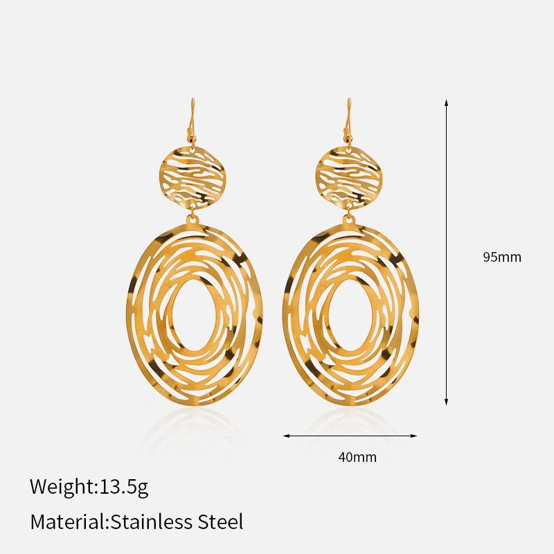 Creative Geometric Exquisite Design Hollow Out Heart Pendant Earrings Fashion Personality Stainless Steel Earrings Daily Wear