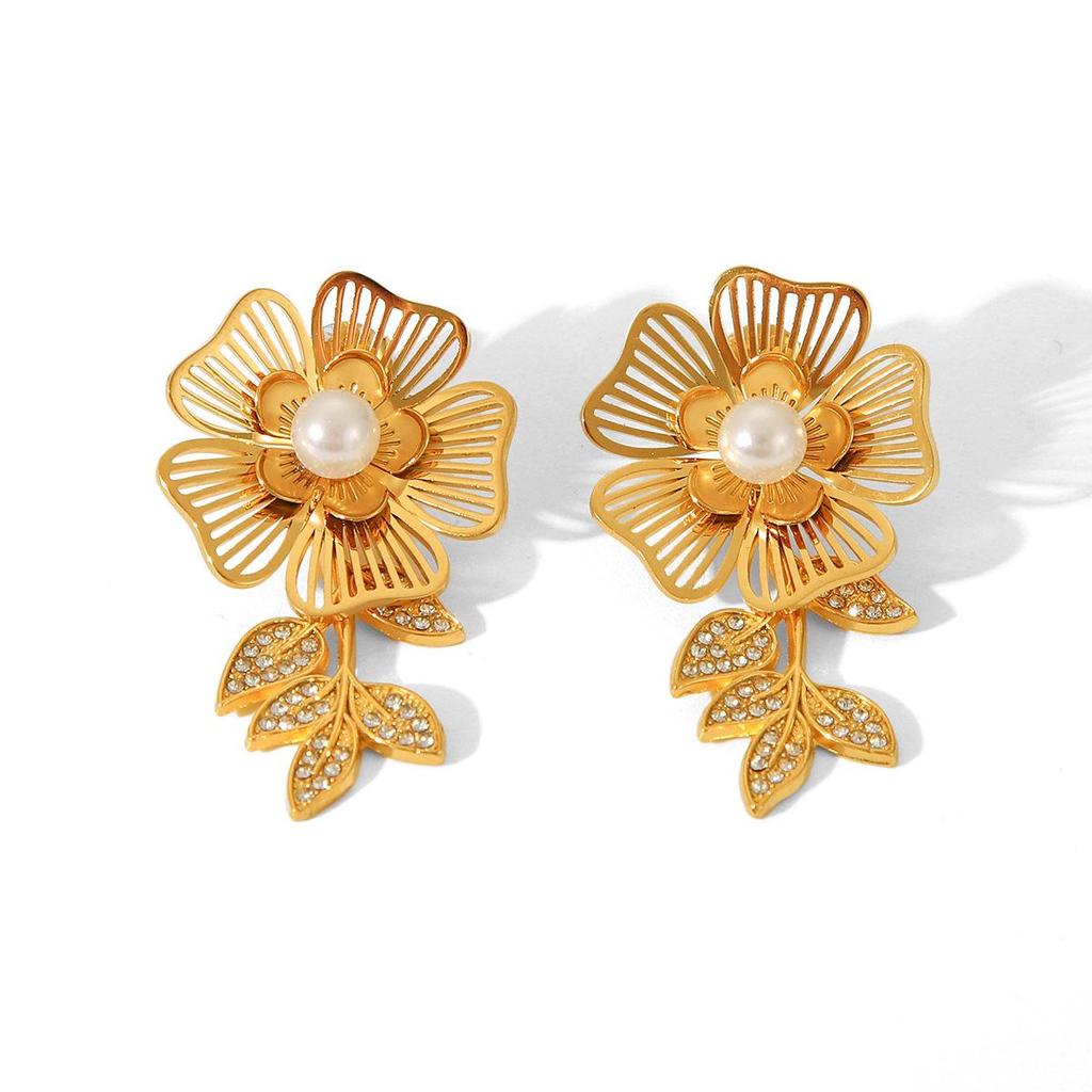 Women's Retro Flower and Pearl Dangle Earrings with Rhinestones