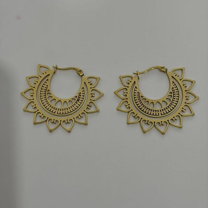 Bohemian Hollow Round Alloy Carved Earrings For Women Ins Style