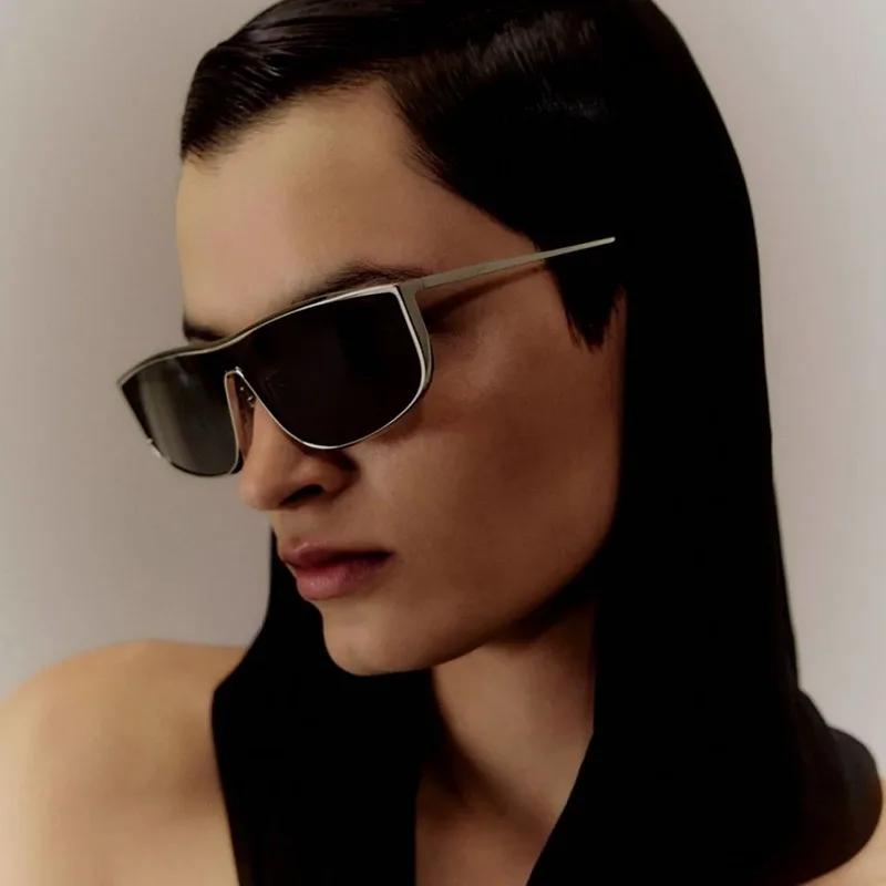 Fable Women's Fashion Metal Rectangle Sunglasses Luxury Uv400 Protection Retro Gradient Lens Stylish Eyewear Shades Cm