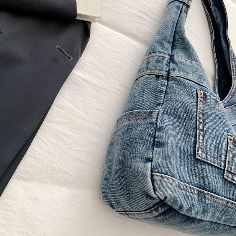 Washed Denim Slouchy Hobo Bag with Multiple Front Pockets Casual Large Capacity Shoulder Purse for Women Daily Travel