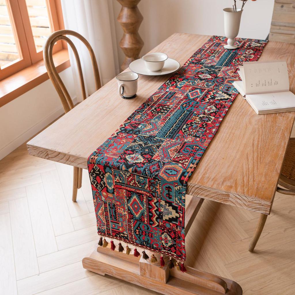 Farmhouse Dining & Bedroom Decor, Ideal for Weddings, Parties, and Country-Themed Events Boho Rustic Jacquard Tassel Table Runner