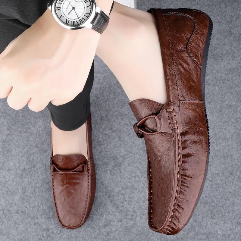 2025 New Flats Brand Mens Loafers High Quality Formal Casual Mens Business Formal Boat Shoes Soft Moccasins Leather Men Shoes