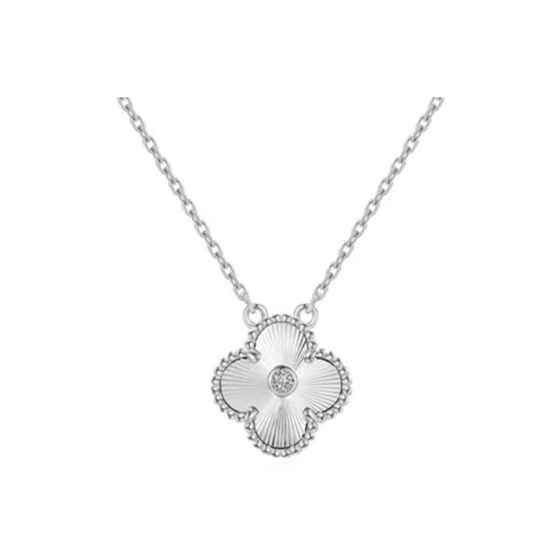 24 Christmas Clover Necklace for Women, 18K Gold-Plated, Dual-Tone with Diamonds, Durable Clavicle Chain.